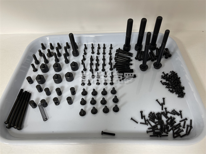 黑色環(huán)保達克羅螺栓